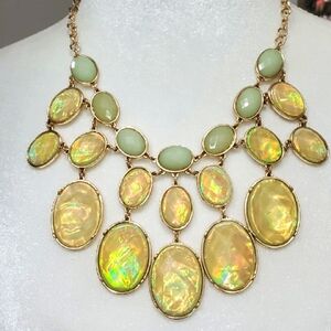 Chic Gold and Green Opalescent Necklace